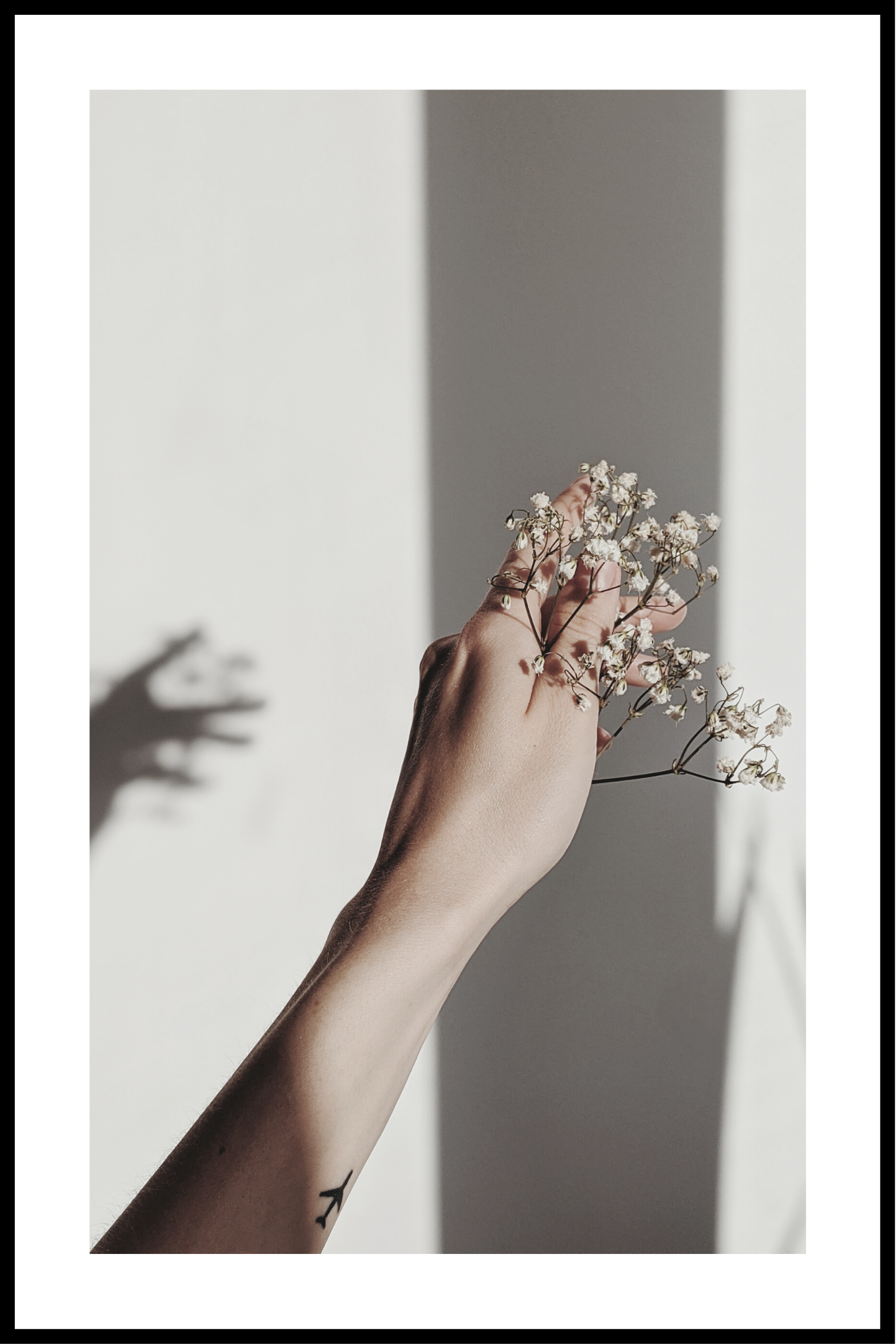 Hånd med blomst plakat